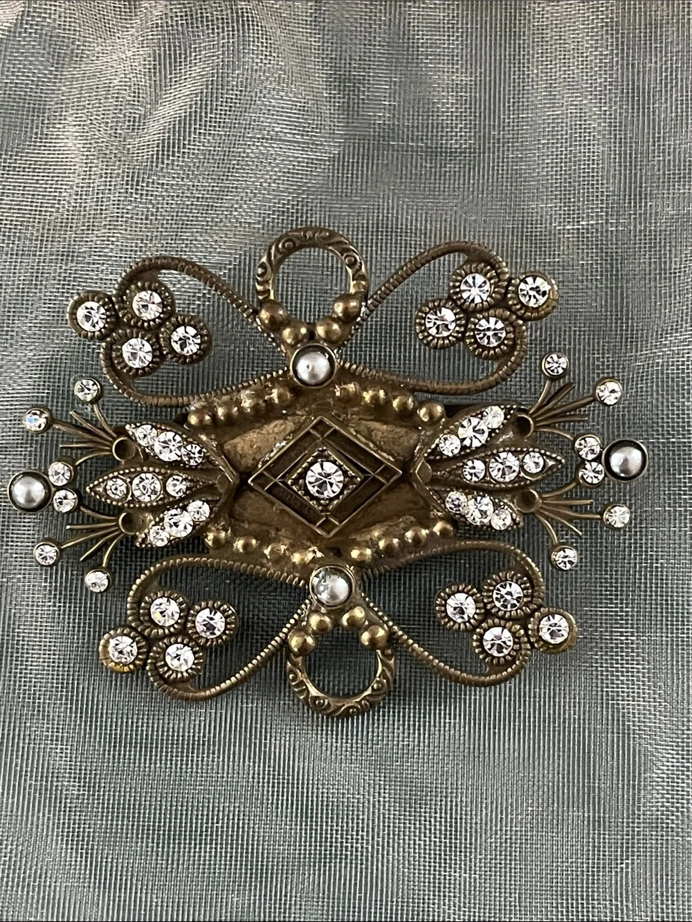 Sorrelli Rhinestone & Faux Pearl Pin / Brooch